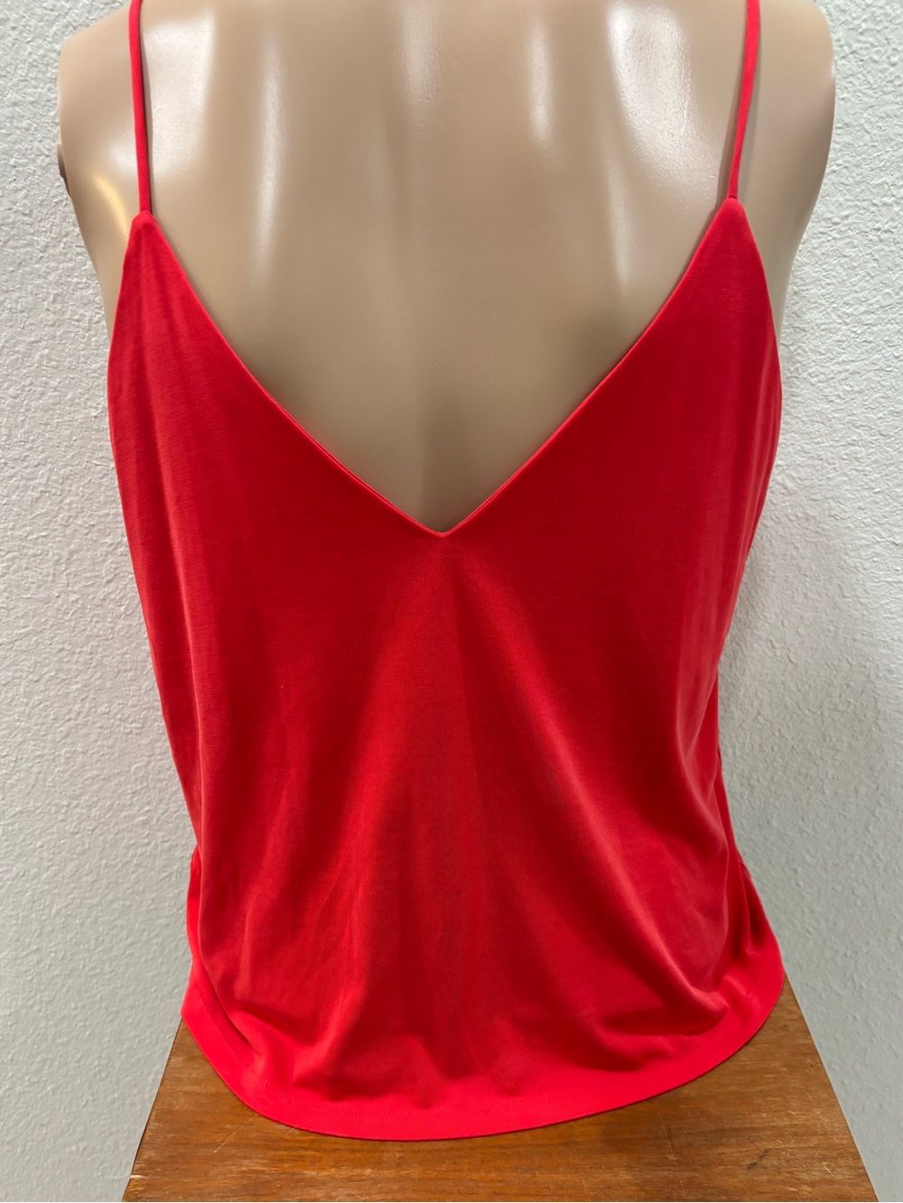 Source Unknown Salmon Red V-Back Spaghetti Strap Camisole Sz L - Picture 1 of 9